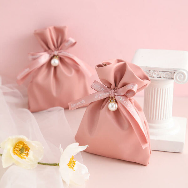Pink wedding favors boxes